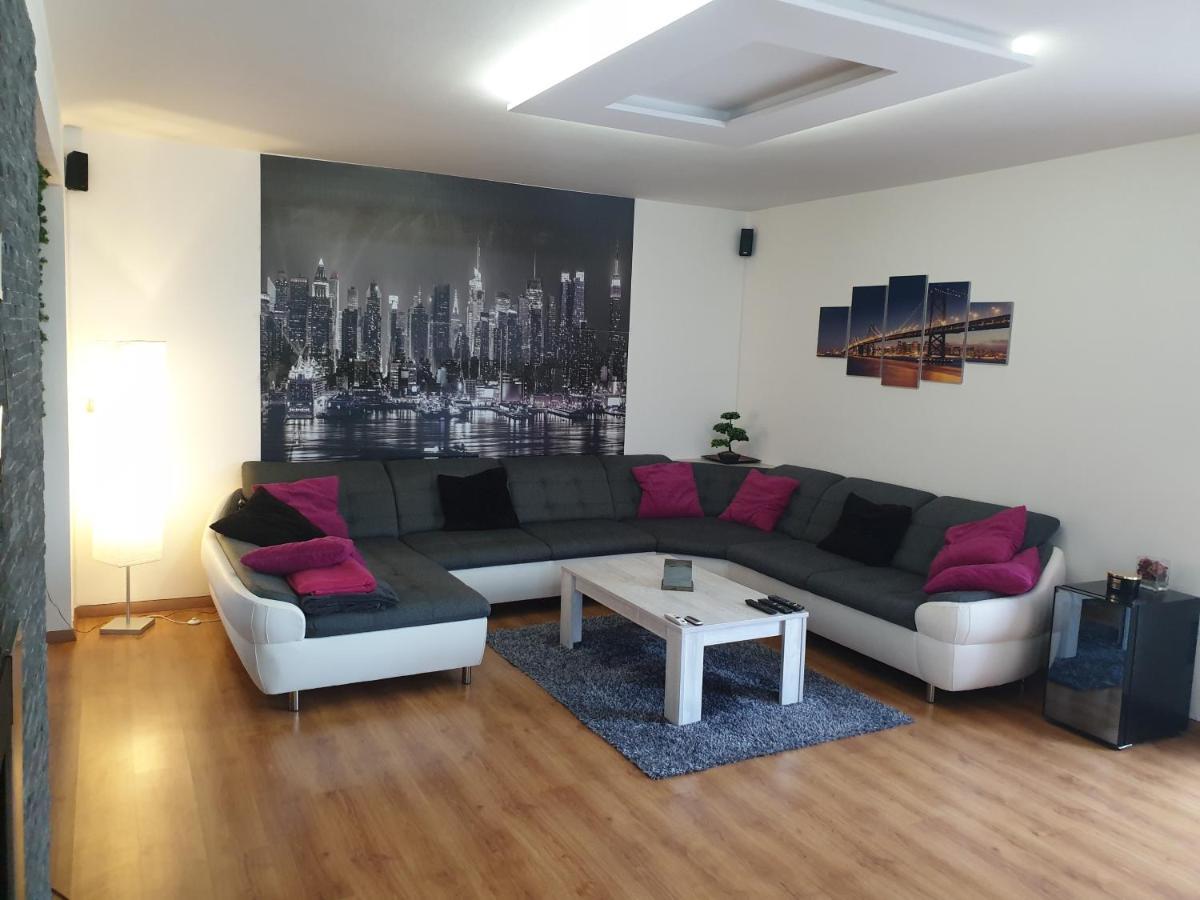Mezonetovy Apartman V Centre Novej Dubnice Ilava Exterior photo
